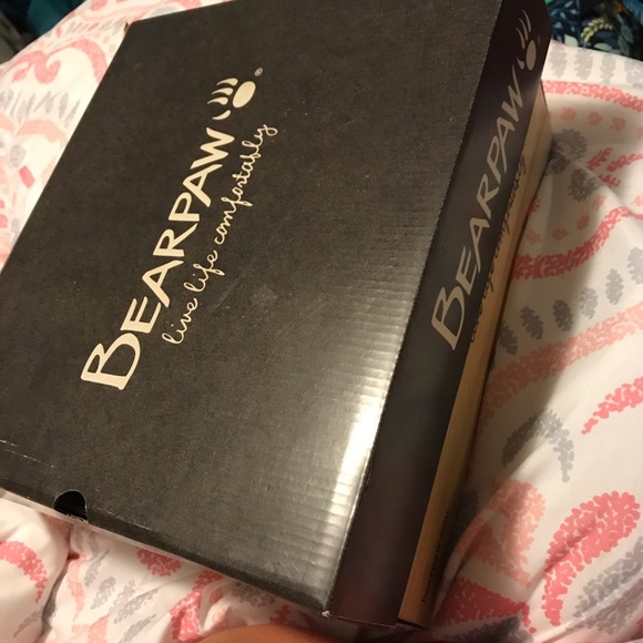 Black bear paw boots brand new - Picture 2 of 3